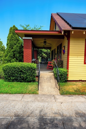 Exterior detail - Your Next 5 Star Get Away! (Little Rock)