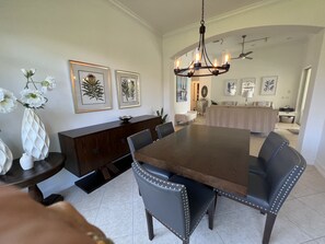 Dining - Lely Masters Reserve: Golf, Players club, Private pool, Ultimate comfort! (Naples)