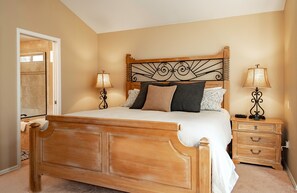 3 bedrooms, internet, bed sheets