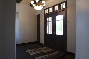 Interior - Spectacular Home Near Zion with Pool and Hot Tub (Virgin)