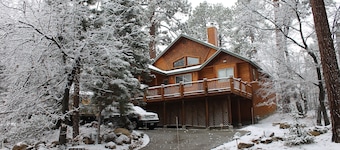 Nouvelle cabane en rondins Moonridge, 3bd, 3ba, 10 couchages, Walk To Slopes, Ntl. ForĂȘt