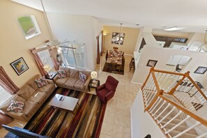 Smart TV, DVD player, video library - Golf Course View Villa! Just 25 mins to Disney Magic (Davenport)