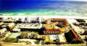 Exterior - 🏝☀️🏖 Spacious Luxury 4/3 Townhouse  in Gulf Front Community   (Pensacola Beach)