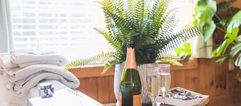 Rustic Romantic Bayberry Cottage at Autumn Ridge