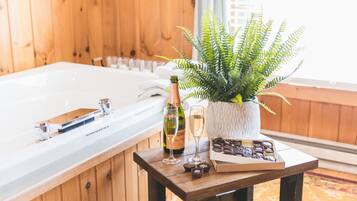Badewanne, Whirlpool, Regendusche, Haartrockner