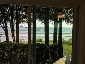 Enjoy breathtaking ocean views from the comfort of your room, with access to a deck and the soothing sounds of the sea.