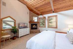 3 多间卧室、办公桌、熨斗/熨衣板、免费 WiFi