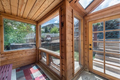 Lujo virtual Ski-in / Ski-Out Old Town Private Home 3 dormitorios +, 3 baños, bañera de hidromasaje