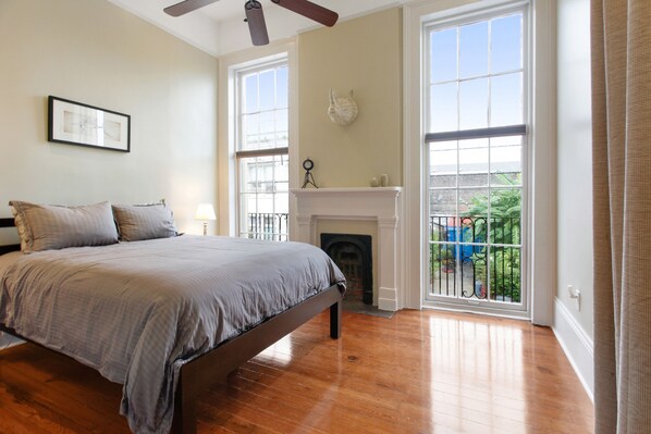 2 habitaciones, tabla de planchar con plancha, wifi y ropa de cama