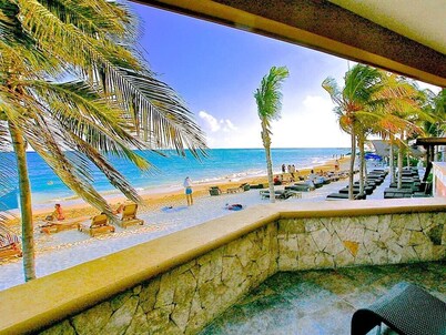 El Faro Reef 101-True Beachfront -Relax Unwind -Susan Mattingly