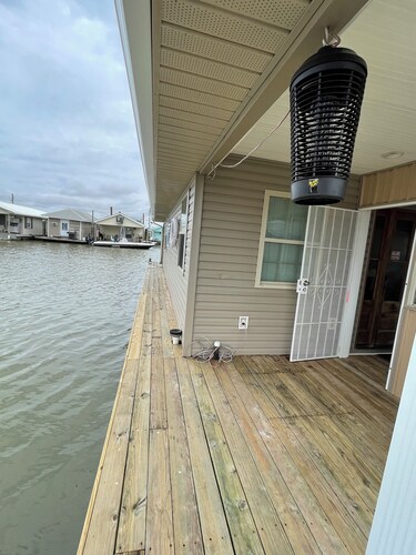 Houseboat ( 2br, 1ba) • Venice Marina