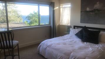 1 chambre, fer et planche Ă repasser, Wi-Fi gratuit, draps fournis