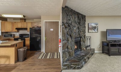 Close to Anchorage Airport, Lake Hood and the Cook Inlet coast