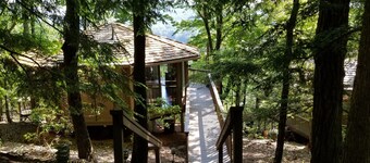 Couples Retreat with Hot Tub, Lake & Mountain Views in Big Canoe Luxury Resort