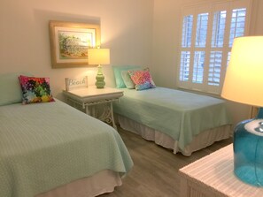 2 bedrooms, iron/ironing board, WiFi, bed sheets - Welcome to paradise! (Hilton Head Island)