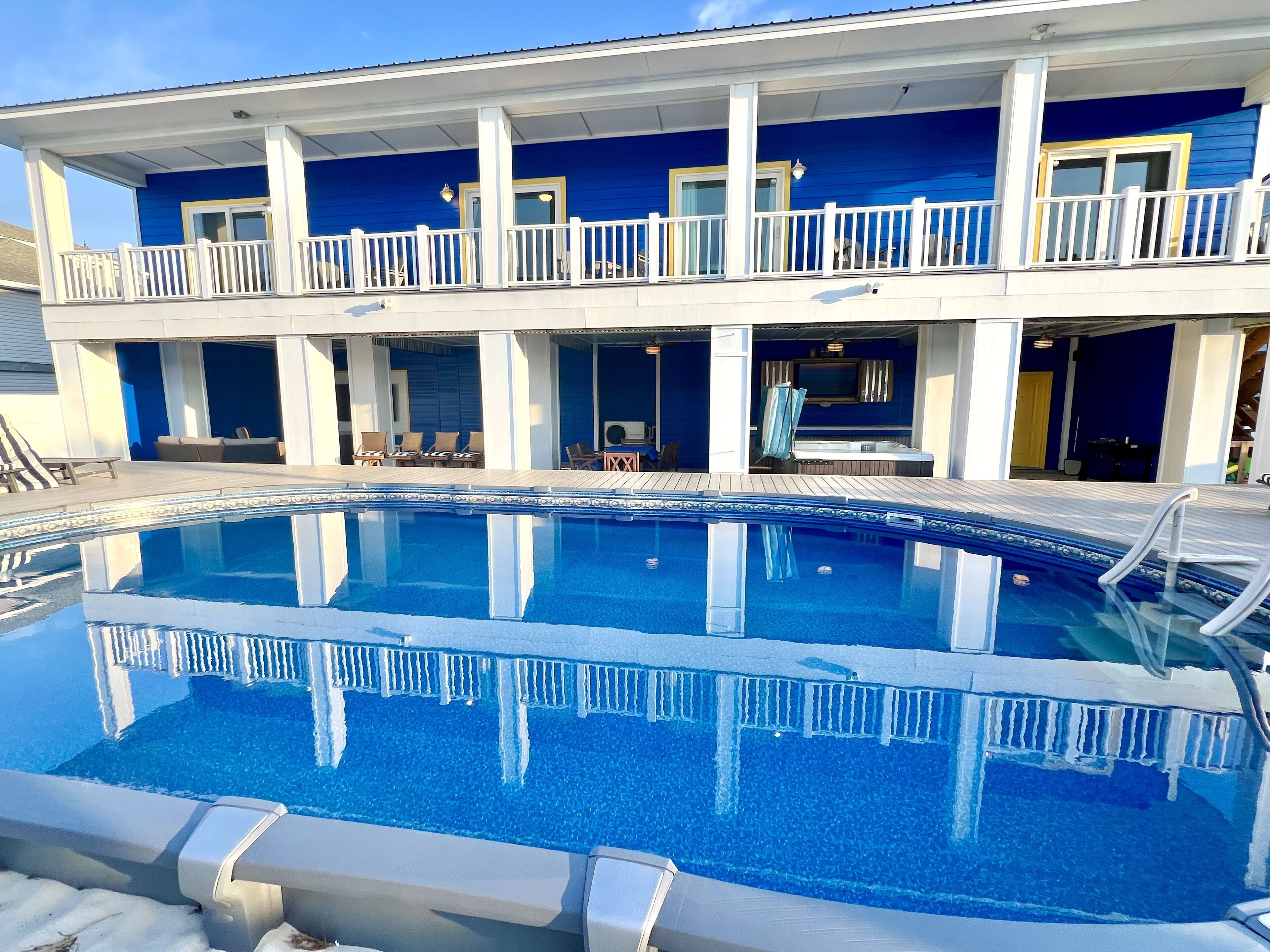 Outdoor pool, a heated pool