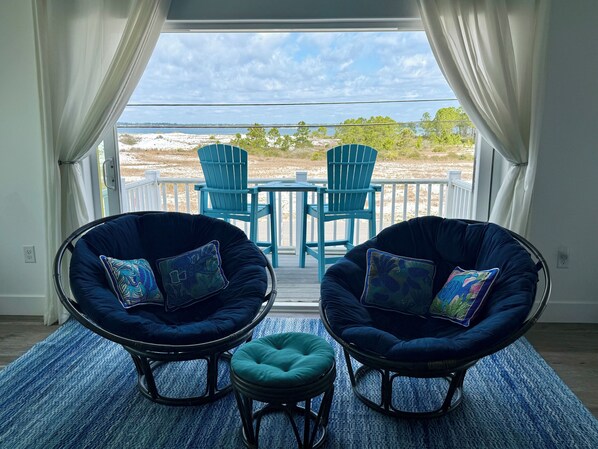 Smart TV, video games, DVD player, books