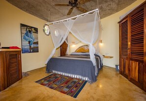 3 bedrooms, in-room safe, free WiFi, bed sheets