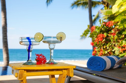 Your tropical beach paradise getaway