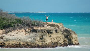 Am Strand, Liegestühle, Strandtücher
