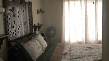 2 habitaciones, escritorio, wifi gratis y ropa de cama