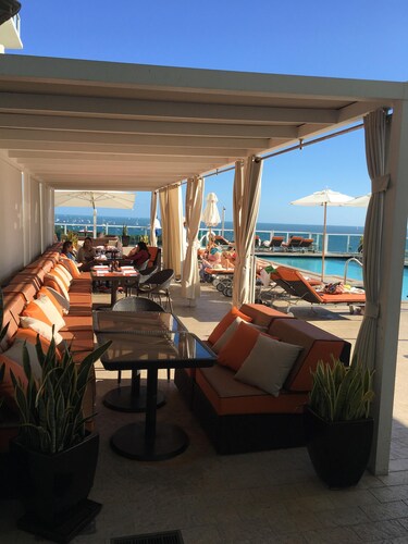 Luxury King Studio - Merinäköala Yksityinen parveke - Historiallinen Coconut Grove!