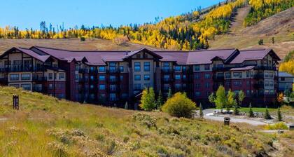 hiihtää laskettelussa - 3 mh huoneisto, golf, pyörä, uima-allas, vaellus, grilli