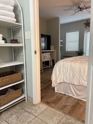 熨斗/熨衣板、免费 WiFi、床单、轮椅无障碍