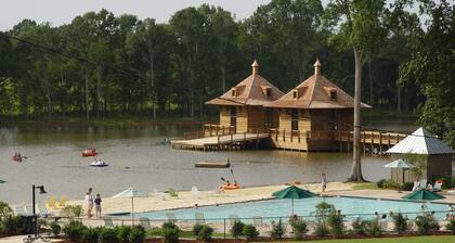 NUEVO, espacioso, cuidadosamente diseñado, perfecto para una escapada ejecutiva o relajante,