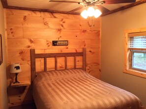 2 bedrooms, iron/ironing board, bed sheets