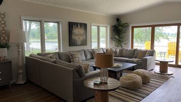 Smart-TV, peis, videospill og DVD-spiller