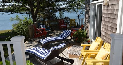 A Piece of Heaven in Nova Scotia
Private oceanfront setting on beautiful grounds