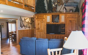Fernseher, Kamin