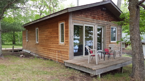 تناول الطعام بالخارج