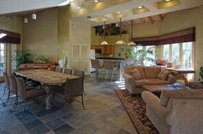 Dining - QUITE INVITING!! CANYON VIEW AT VENTANA (Tucson)