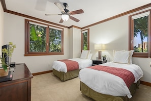 3 habitaciones, tabla de planchar con plancha, wifi y ropa de cama 