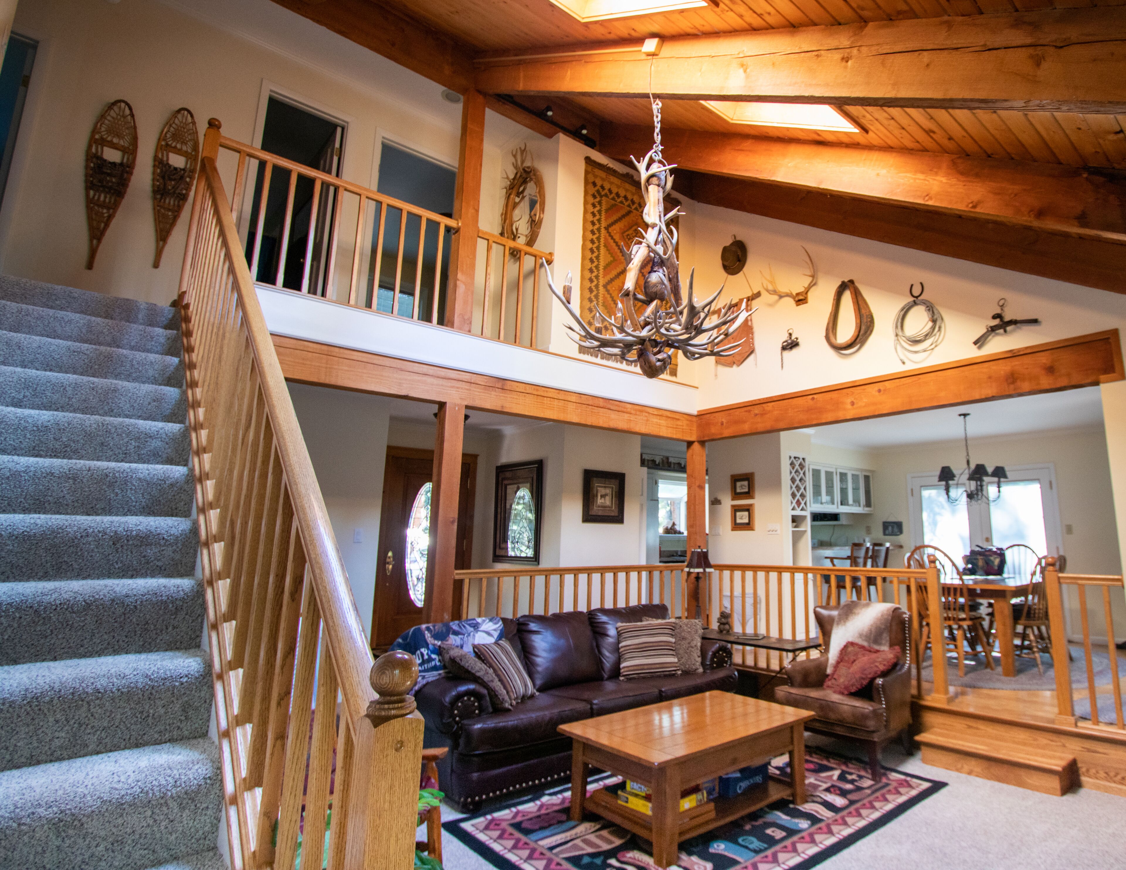 TV, fireplace, DVD player, books