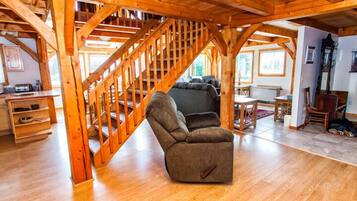 Smart TV, fireplace, DVD player, books
