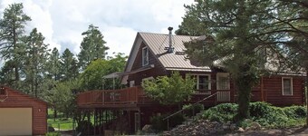 Perfekt familiehytte i Pines - 2 mål stor gård! 