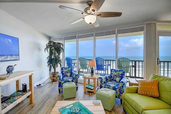 Smart TV, DVD player, ping pong - Beautifully Remodeled Beach Front Condo with Spectacular Ocean Views (Port Aransas)
