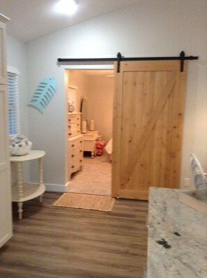 3 quartos, ferros/tábuas de passar roupa, Wi-Fi de cortesia