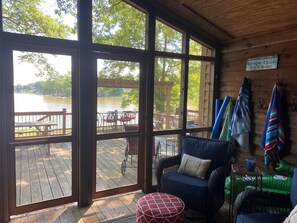 Interior - Newly Updated Lake Front Family-friendly Getaway on Lake Greenwood (Hodges)