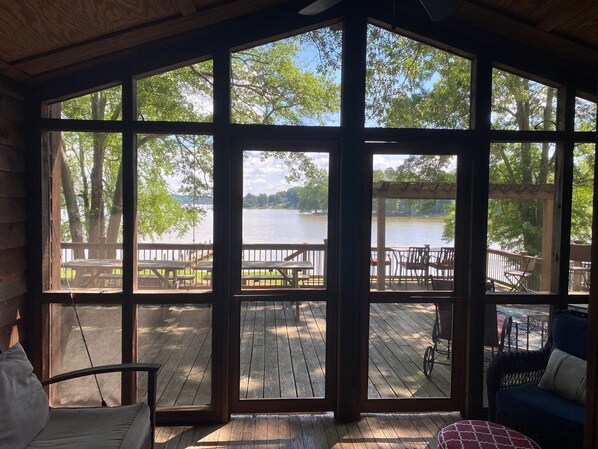 Interior - Newly Updated Lake Front Family-friendly Getaway on Lake Greenwood (Hodges)