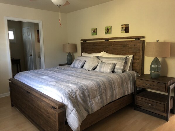 2 bedrooms, desk, iron/ironing board, travel cot