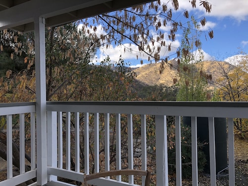 Cinnamon Creek Cottage, Sequoia National Park