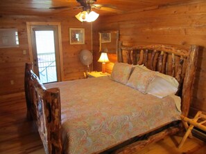 1 bedroom, Internet, bed sheets - Secluded, lake view with hot tub, billiards, ping pong & hammock  (Topton)