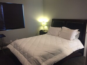 2 chambres, bureau, fer et planche à repasser, Wi-Fi gratuit