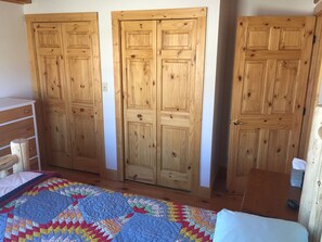 3 Schlafzimmer, Bügeleisen/Bügelbrett, kostenloses WLAN, Bettwäsche