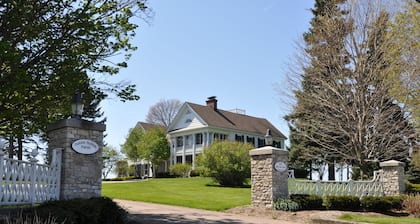 Hobbit Hollow House, a Turn of the Century Colonial Revival Farmhouse