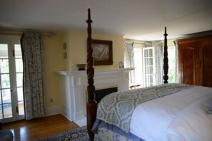 6 habitaciones, tabla de planchar con plancha, wifi y ropa de cama